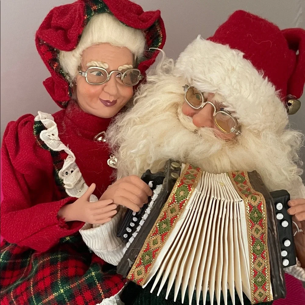 Animated/Musical Santa and Mrs. Claus Holiday Figurines - Picture 3 of 7